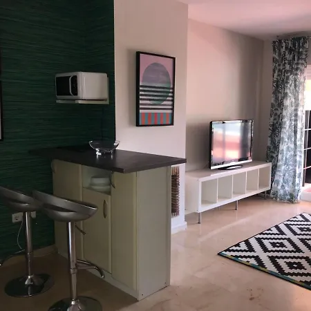 Atico 2 En Campo De Golf Guadalmina, Apartment Marbella