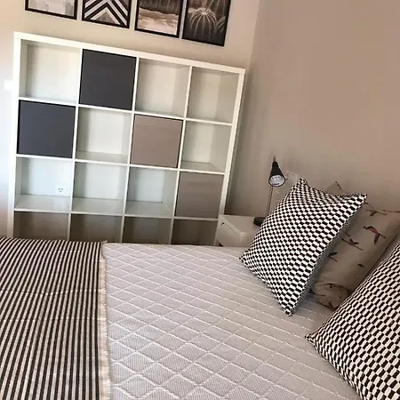 Atico 2 En Campo De Golf Guadalmina, Apartment *